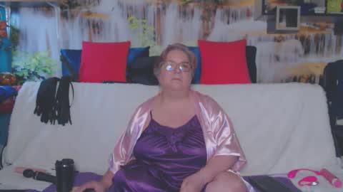 QueenPammy online show from March 28, 7:52 am