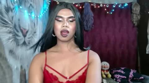 queenpinayebony_xx online show from April 23, 3:47 pm