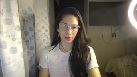 Snapshot of queenvictoria2023 chatting on January 14, 4:36 am Paola online show from January 14, 4:36 am