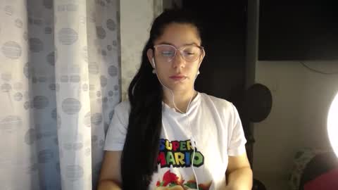 Snapshot of queenvictoria2023 chatting on May 20, 3:24 am Paola online show from May 20, 3:24 am
