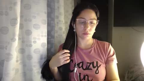 Snapshot of queenvictoria2023 chatting on May 21, 3:13 am Paola online show from May 21, 3:13 am