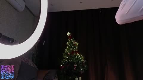 Teri  My favorite vibes 77 101 222 666 online show from January 8, 2:14 am