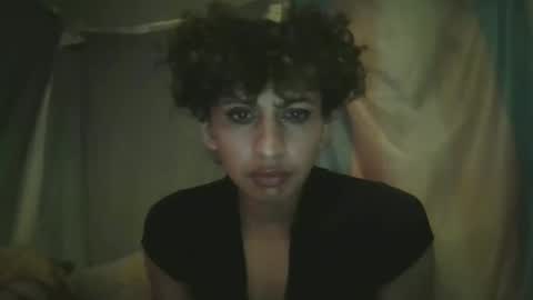 Snapshot of queridamiahh chatting on February 20, 12:27 pm Mia online show from February 20, 12:27 pm