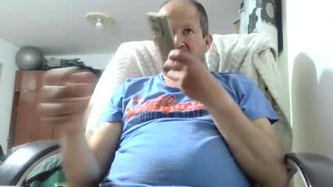 Snapshot of querubinrebelde chatting on June 14, 1:47 am Don Ramon online show from June 14, 1:47 am