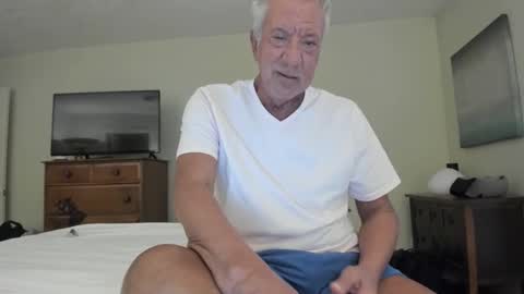 Snapshot of quest_one chatting on January 10, 5:15 pm Jim online show from January 10, 5:15 pm