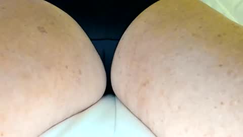 quietwife online show from March 31, 3:41 am