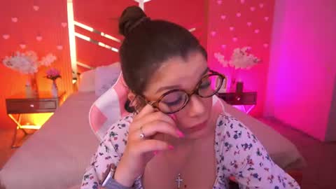 Karolina online show from June 18, 9:14 am