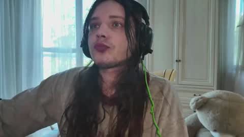 rabbitboyy online show from September 13, 9:20 am