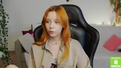 rachel__lips online show from June 24, 8:02 am