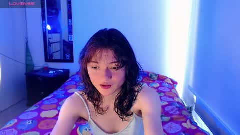 Snapshot of rachel_garden2 chatting on February 21, 8:43 pm rachel_garden2 online show from February 21, 8:43 pm