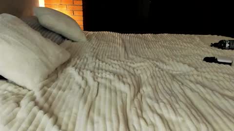 Sherryl online show from February 9, 9:08 pm