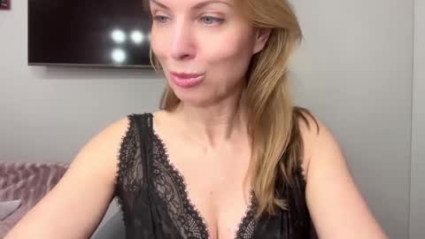 Rachel online show from February 21, 10:26 pm