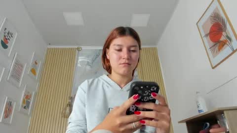 rachellesc online show from June 8, 12:16 pm