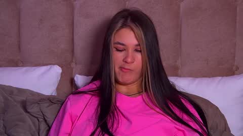 RachellSimpson online show from February 4, 2:07 am