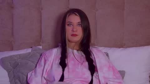 RachellSimpson online show from February 28, 12:21 am