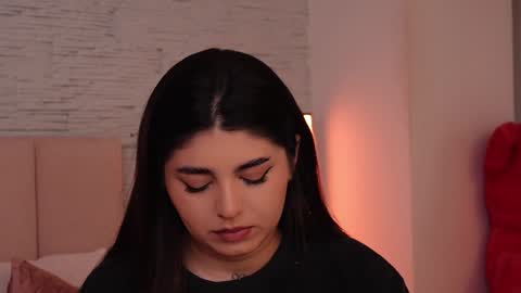 RachelSwaan online show from December 22, 11:33 am