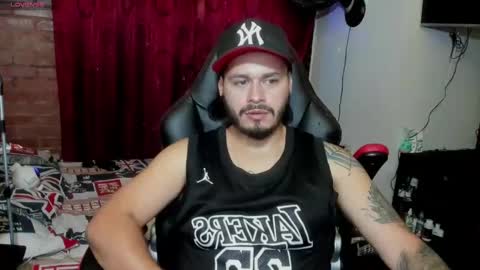 ragnar_lothbrok77 online show from February 18, 8:05 am