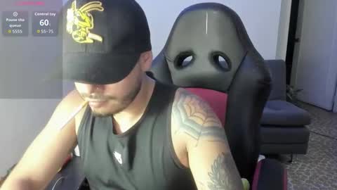 ragnar_lothbrok77 online show from October 10, 10:42 pm