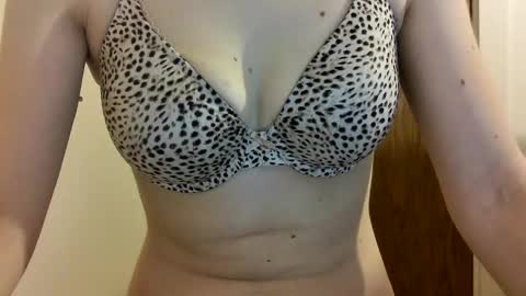 rahel_barbara online show from February 28, 3:15 am