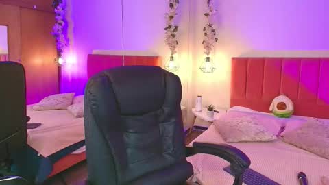 Raia online show from February 14, 3:25 am