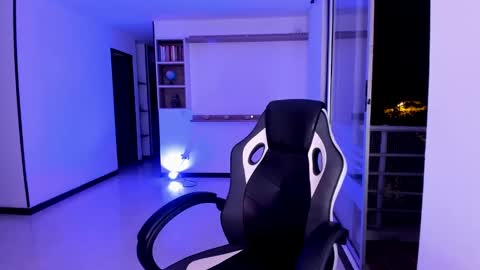 Jennyindependent model . online show from January 19, 11:43 pm