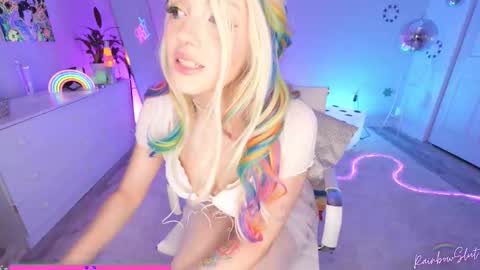 Snapshot of rainbowslut chatting on January 14, 5:46 am Mary Rainz online show from January 14, 5:46 am