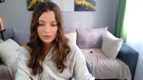 rainevi online show from March 18, 10:07 am