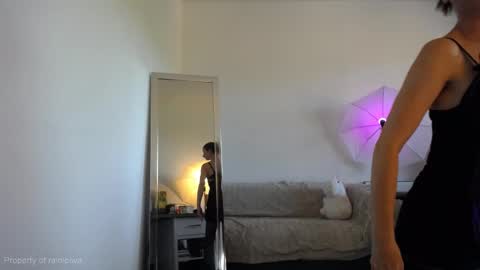 Snapshot of rainleiwa chatting on May 25, 3:07 pm Call me Lei online show from May 25, 3:07 pm
