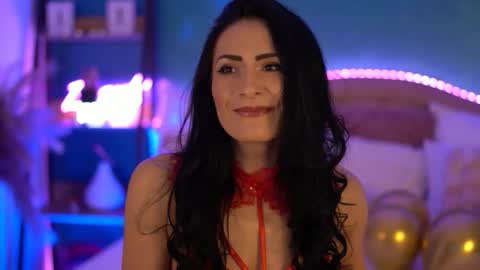 RaisaVawn online show from March 28, 7:41 am