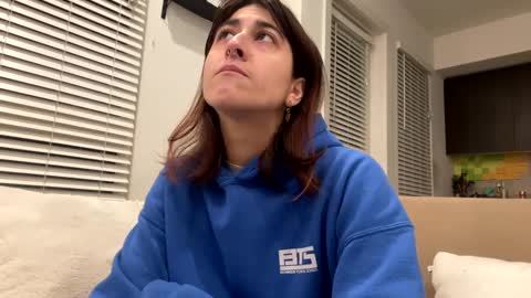 Snapshot of raiyvyn chatting on December 20, 4:53 am Ray Ray online show from December 20, 4:53 am