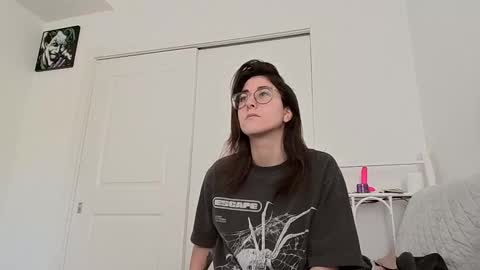 Snapshot of raiyvyn chatting on January 10, 6:42 pm Ray Ray online show from January 10, 6:42 pm