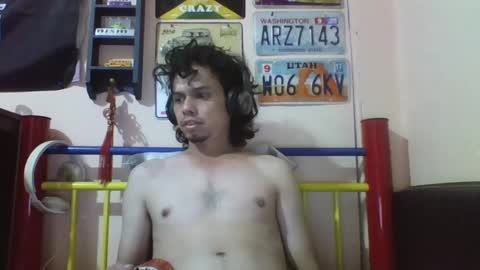 Snapshot of raku2386 chatting on February 7, 12:31 am Ken online show from February 7, 12:31 am