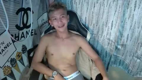 ralfhuge24 online show from December 16, 5:45 am