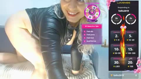 Snapshot of ramonaanca99 chatting on June 22, 8:06 pm Kim-Hot-Girl online show from June 22, 8:06 pm
