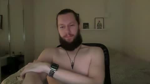 Snapshot of ranrarohtye chatting on April 3, 4:21 am Aristo online show from April 3, 4:21 am