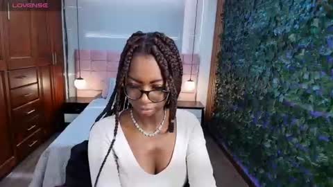Raquel online show from July 1, 2:40 pm