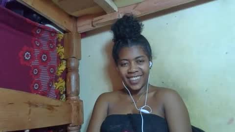 Rasoaa online show from May 22, 12:22 pm