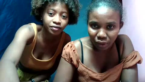 ravelosoma29 online show from July 17, 6:46 pm