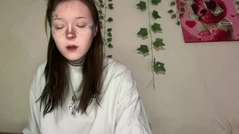 Snapshot of raven_armor chatting on June 3, 5:18 pm raven_armor online show from June 3, 5:18 pm