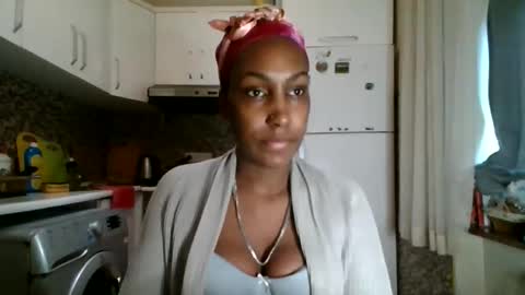 ravenbby online show from April 19, 8:46 am