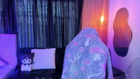 ravencollen online show from February 11, 5:40 pm