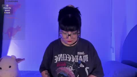 Raven  online show from April 15, 4:08 am