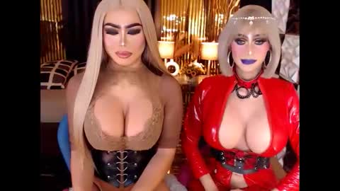 Snapshot of ravenmystiquex chatting on May 1, 7:35 am ravenmystiquex online show from May 1, 7:35 am