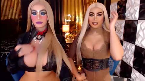 Snapshot of ravenmystiquex chatting on May 16, 7:45 pm ravenmystiquex online show from May 16, 7:45 pm