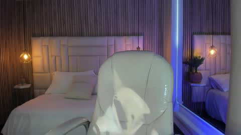 Raven online show from February 24, 11:41 am