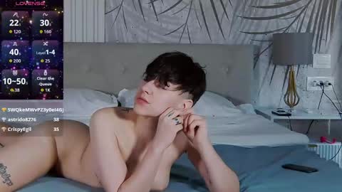 RavenRyx online show from April 22, 1:01 pm