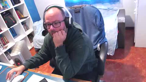 ravingr3d3 online show from February 13, 11:06 am