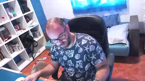 Snapshot of ravingr3d3 chatting on July 17, 7:59 am ravingr3d3 online show from July 17, 7:59 am