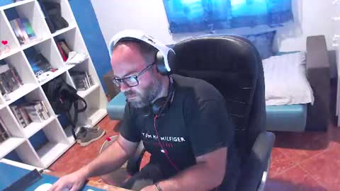Snapshot of ravingr3d3 chatting on July 20, 10:39 am ravingr3d3 online show from July 20, 10:39 am
