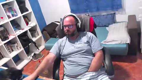 Snapshot of ravingr3d3 chatting on July 20, 10:45 pm ravingr3d3 online show from July 20, 10:45 pm